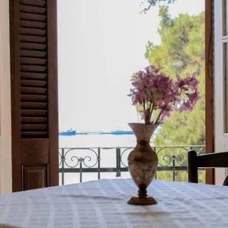 Aparthotel στρατής