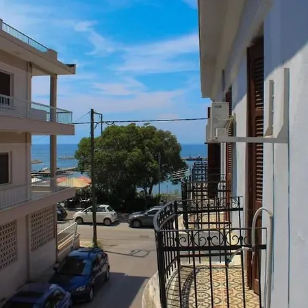 στρατής