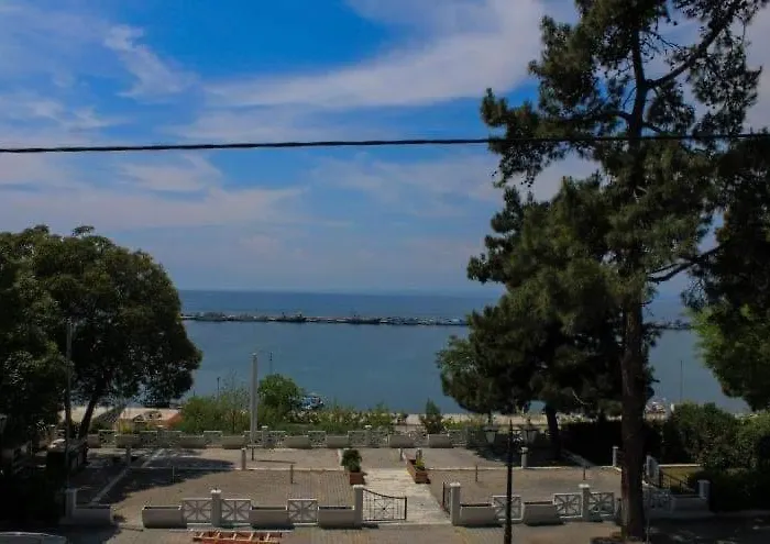 στρατής Apartahotel 3*