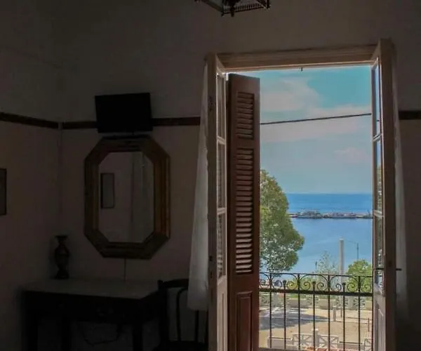 στρατής 3*